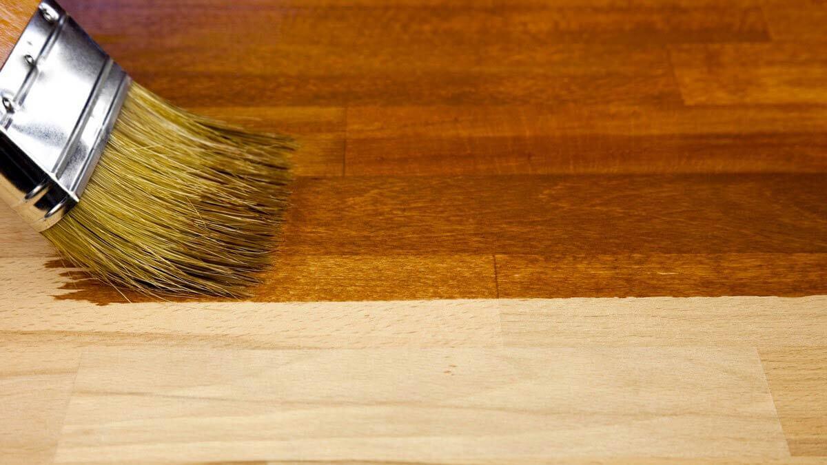 Lavoro artigianale di tinteggiatura